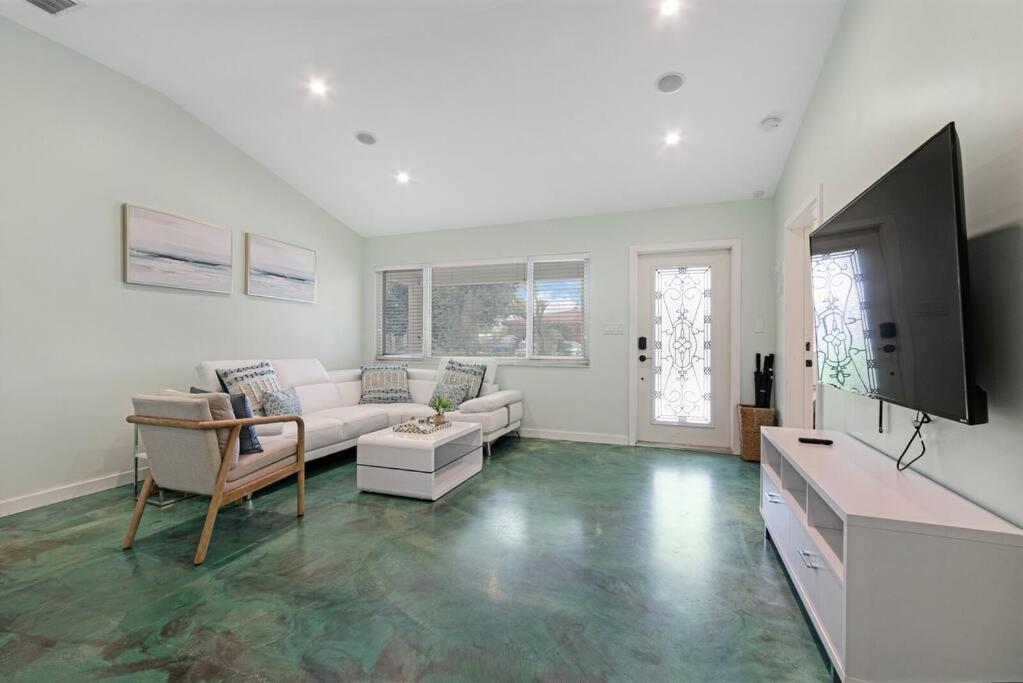 Heated Pool I Soundproof Home I Firepit I 630Mbps Hollywood Exterior foto